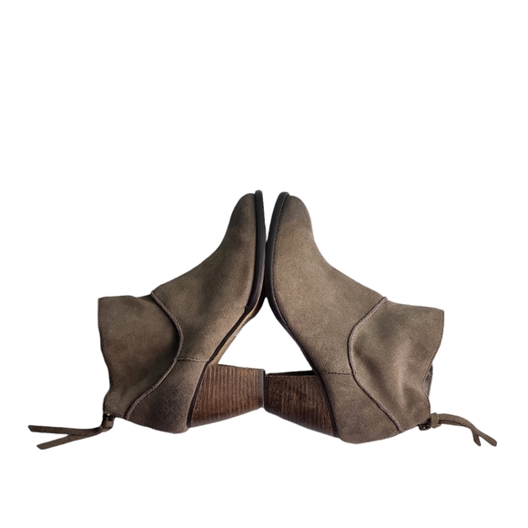 Steve Madden Milaan Brown Leather Ankle Booties - Picture 4 of 8